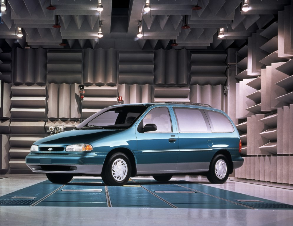 Ford Windstar 3.8 V6 (203 hp) (Automatic)